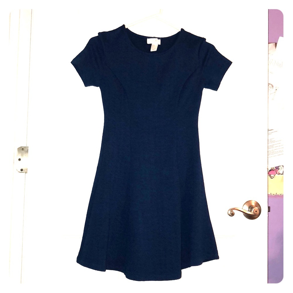 Blue short sleeve mini dress.